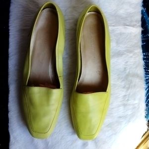 Cool green leather Enzo Angiolni flats, size 10